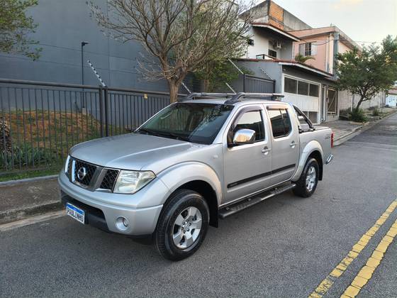 NISSAN FRONTIER 2.5 LE 4X4 CD TURBO ELETRONIC DIESEL 4P AUTOMÁTICO NISSAN FRONTIER 2.5 LE 4X4 CD TURBO ELETRONIC DIESEL 4P AUTOMÁTICO